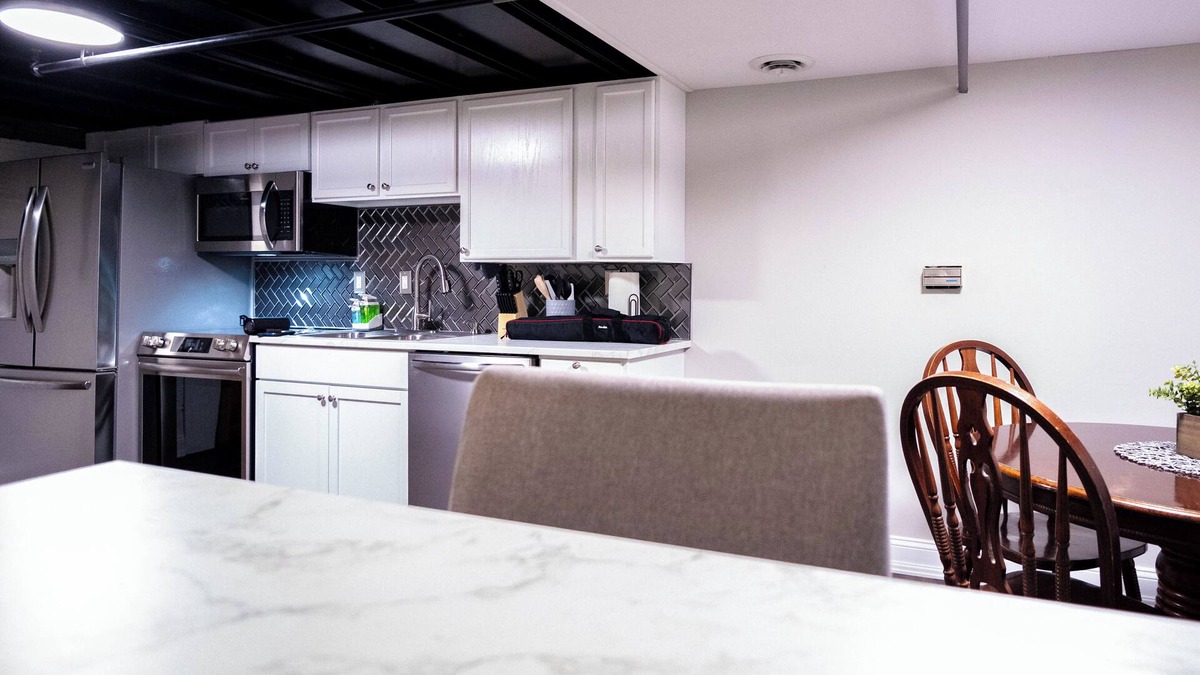 Lafayette Condo | Nest - The Urban Treehouse