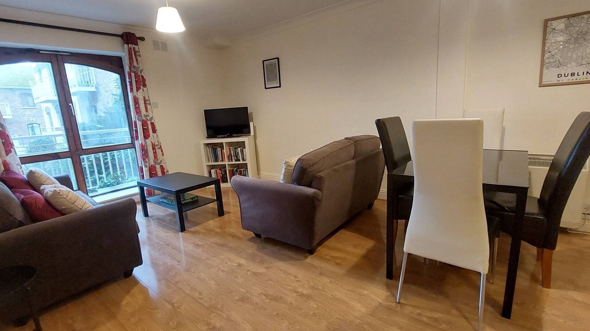 The Liberties Apartment | Nestled Away 2BD - 500Mtrs to Guinness Storehouse