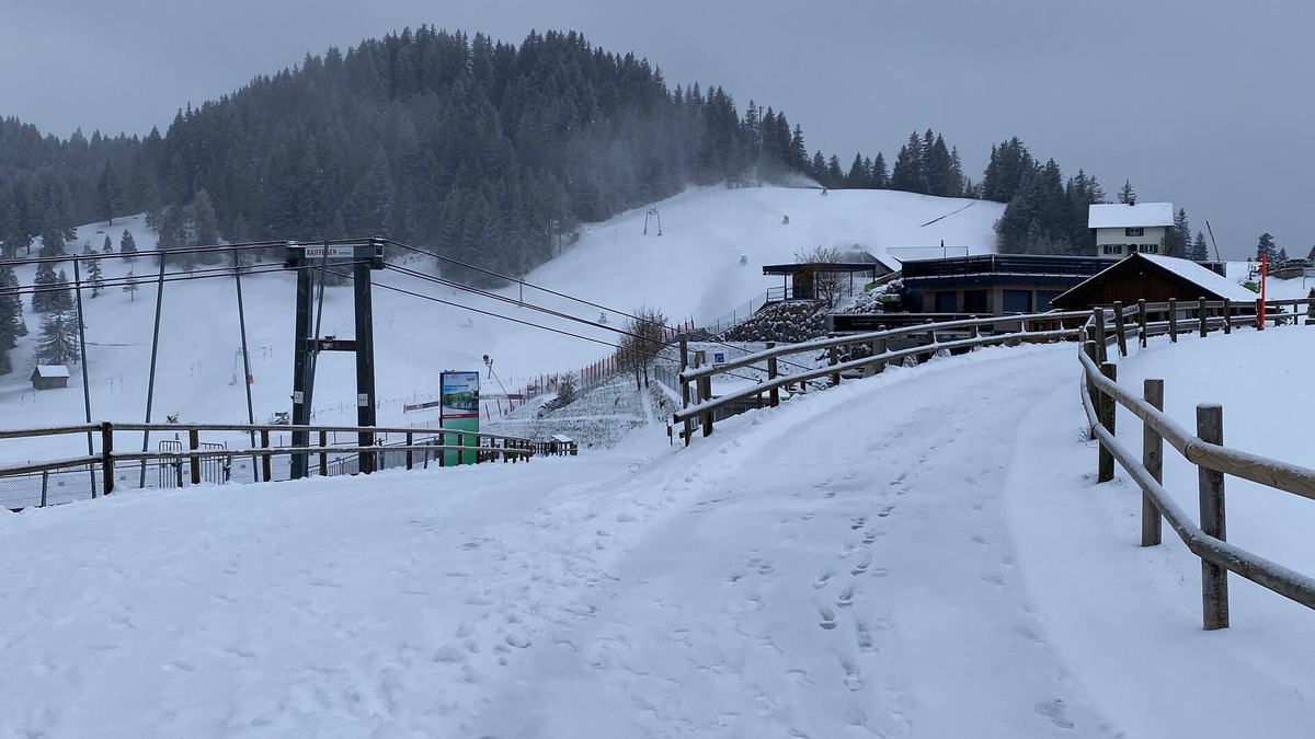 Sattel Apartment | Nestled in the heart of Hochstuckli Ski/Hicking area.