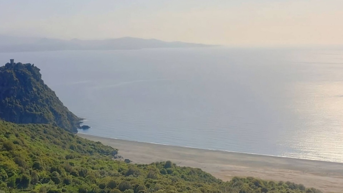 Nonza House | Nestled in the heart of the maquis; 900m from the village of Nonza and 5 minutes from the beach!