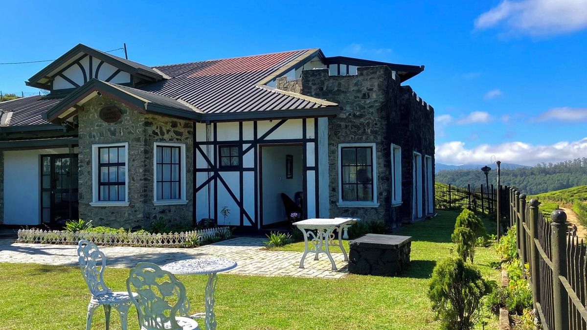 Nuwara Eliya Cottage | Nestled with warm hospitality, intercontinental cuisine and panoramic view