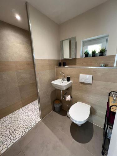 Premnitz Apartment | NEU! Ferienwohnung Havel-Biene