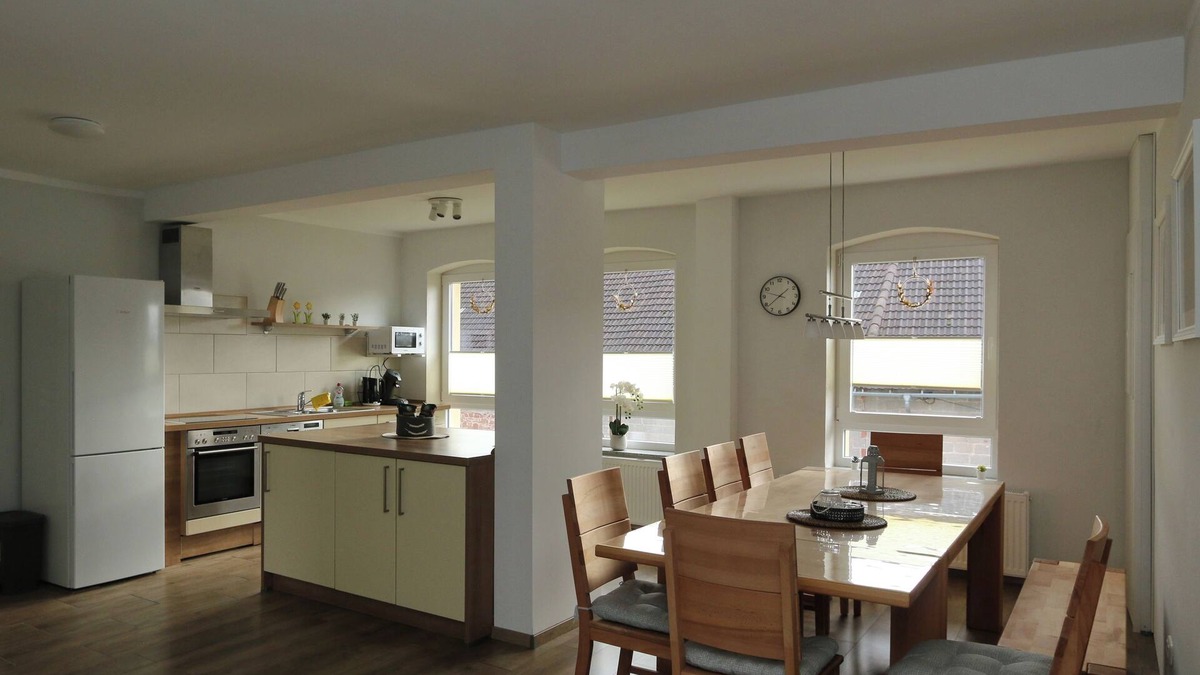 Waldeck Apartment | Neu Saniert: Ferienwohnung OG im Ferienhaus Waldecker Auszeit in Ruhiger Lage