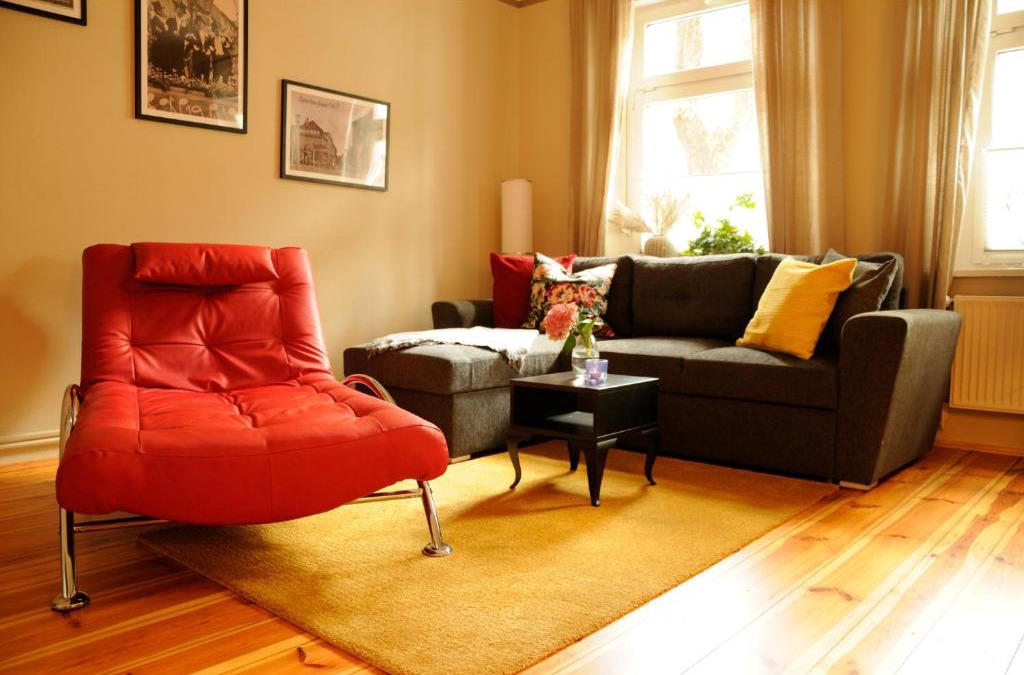 Finsterwalde Apartment | NEU! Stilvolle FeWo Finsterwalde