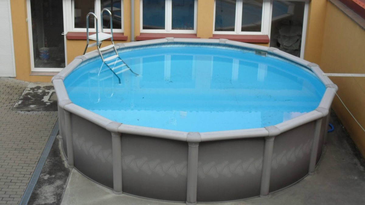 Neuf-Brisach Apartment | Neuf - Brisach vacation apartment with pool