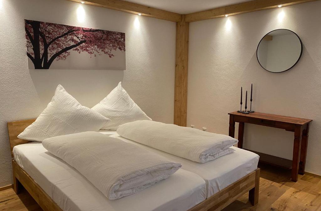 Holzkirchen Apartment | Neurenovierte Ferienwohnung Xaver