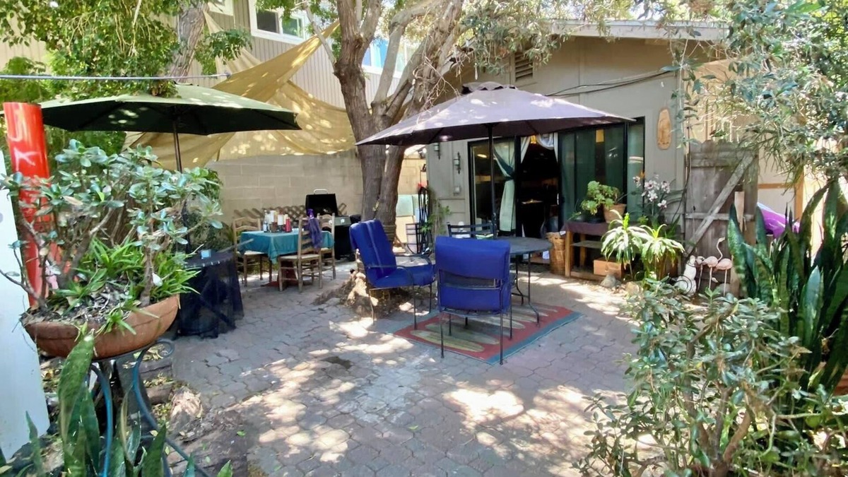 Mesa Verde Apartment | Nevada Oasis Retreat