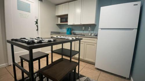 Westside Apartment | Neverland