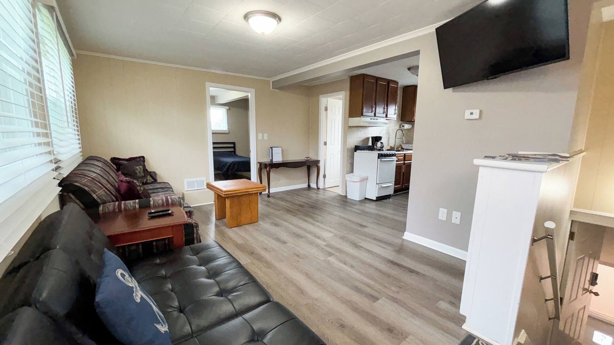 Anchor Bay Harbor Apartment | NEW- 1 Bed, 1 Bath, Sleeps, 4, Close To Boat Launch, Recently Renovated, Clean