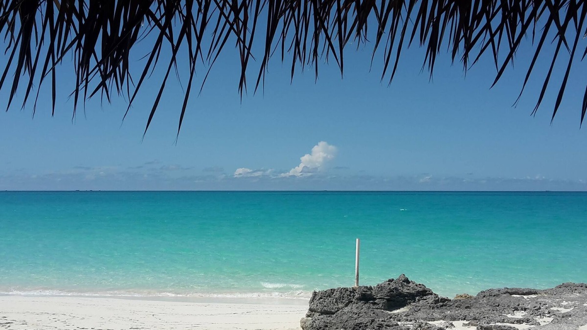 George Town Villa | New 2 bed 2 bath Villa - near George Town and minutes from the beach!
