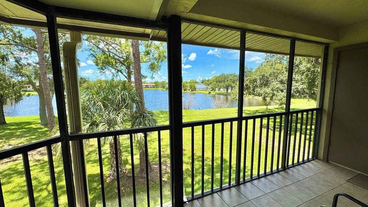 Oldsmar Condo | NEW- 2 bed/2 bath WATERVIEW CENTRAL LOCATION TAMPA