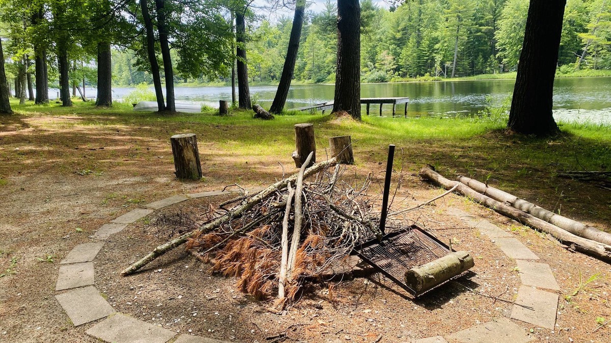 Wellston House | New 2 Bedroom 1 Bath on Dorner Lake! Fish, Hunt, Ski, Tube!!