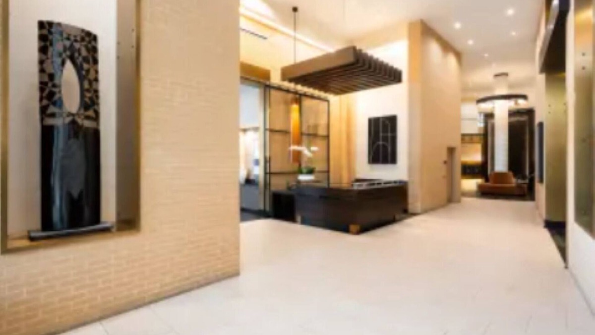 Arlington Apartment | NEW 2 bedroom/2 full bath Fully Furnished Apt. w/1-Free Parking & Promo Rates!