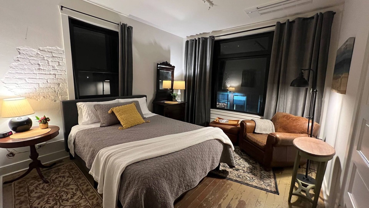 Colfax Apartment | New 2BR Apartment in Historic Colfax Building