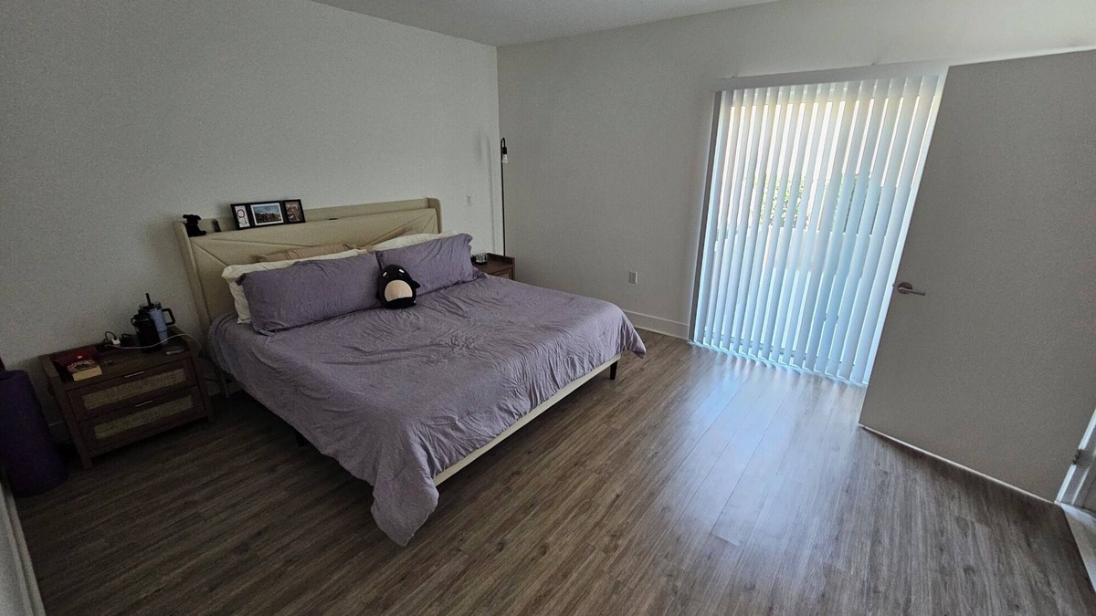 Mount Wilson Apartment | NEW 3-bedroom apartment in Heart of Hollywood WiFi AC Patio 65" TV PS5