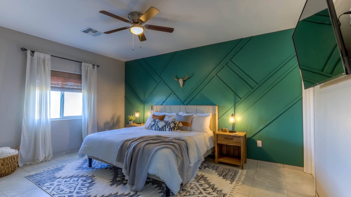 Vail House | NEW 3 BR home in immaculate condition, mountain views just outside of Tucson
