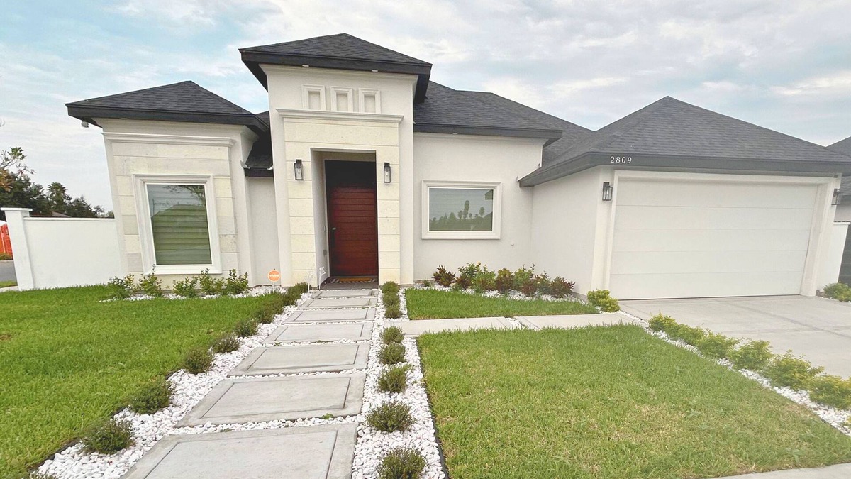 San Juan House | New 3-Queen bd home 15 min. from McAllen Airport & La Plaza Mall