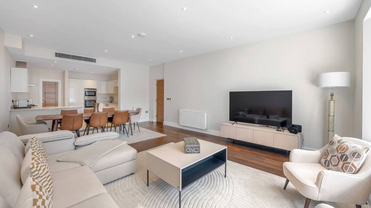 Brompton & Hans Town Apartment | New 3Bed in Knightsbridge