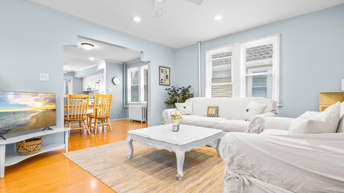 Ventnor City House | NEW 3br/2ba Beach Home 2.5 blks to Beach!