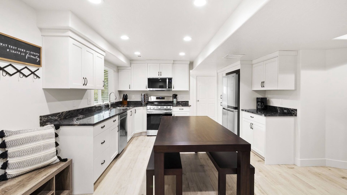 Kaysville House | NEW 4 BD near Lagoon & HAFB: Ideal for families near the Ogden-Salt Lake Area