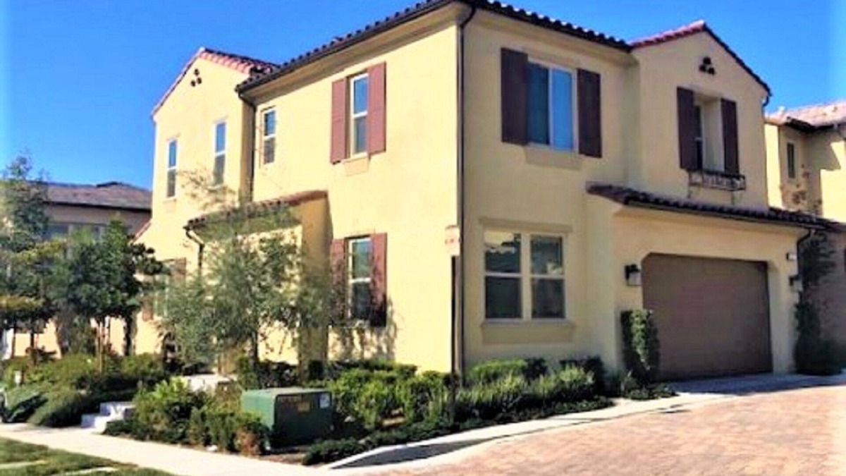 Lake Forest House | New 4 Bedroom House Close to Irvine Spectrum! Resort Style Living!