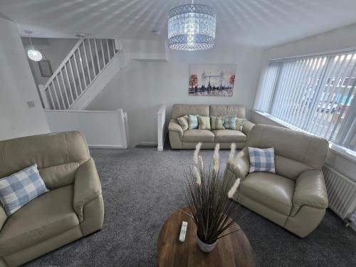 Cheadle Apartment | New 4bedroom house near Manchester Airport