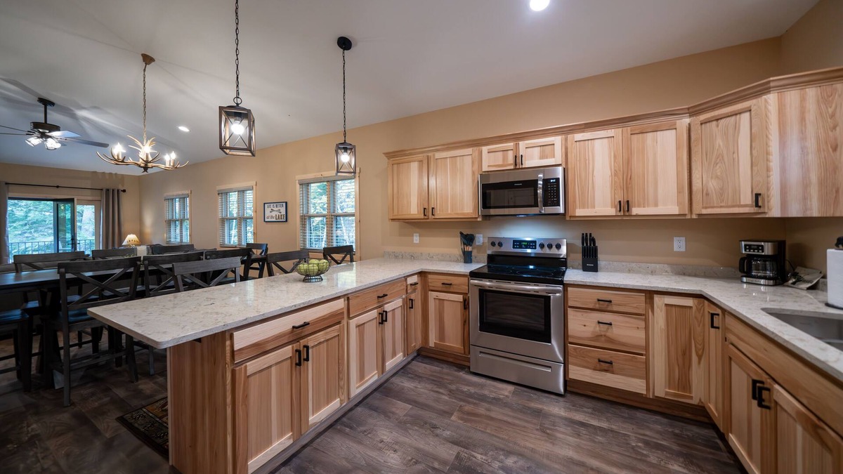 Cable Condo | New! 4BR Lake Namakagon Cabin - Sleeps 16 - Lakefront w/boat access