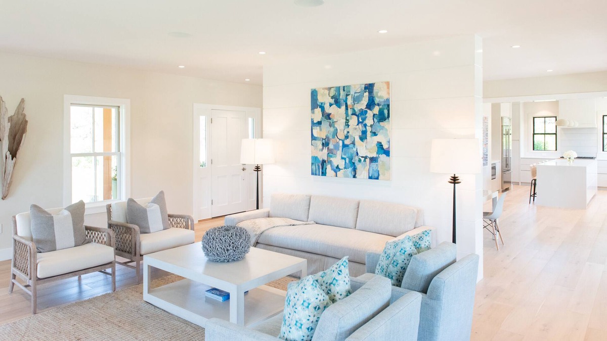 Surfside House | New 5 Bedroom Surfside Beach House with Pool. Perfect for families