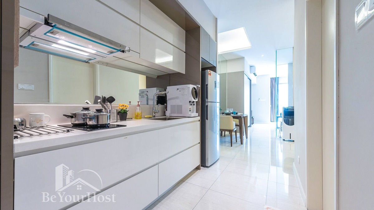 Sri Hartamas Apartment | [NEW 5 STAR] Large Studio Suite 2-4Pax Near KLCITY