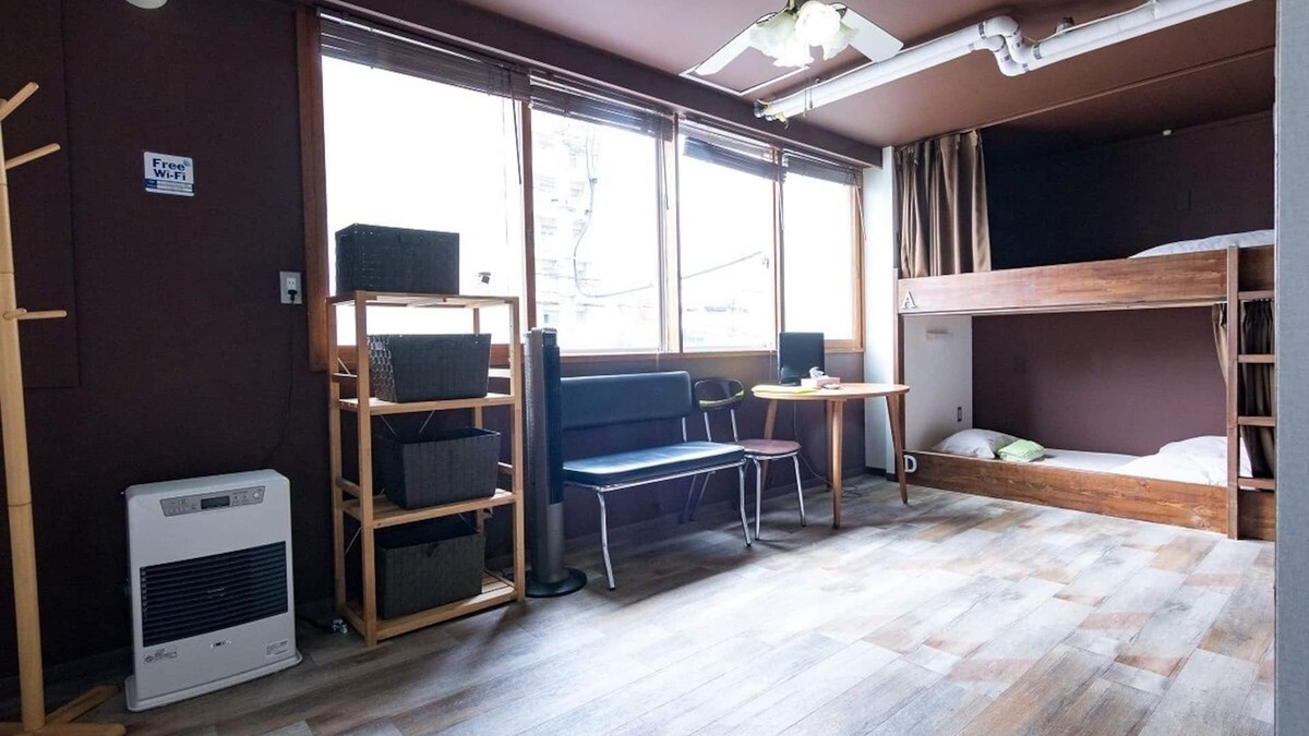 Higashi House | ★ New ★ 6 people room/15 minutes walk from Sapporo Station/WiFi/washing machine/dryer/rental car 5 people or 10 seater cheap