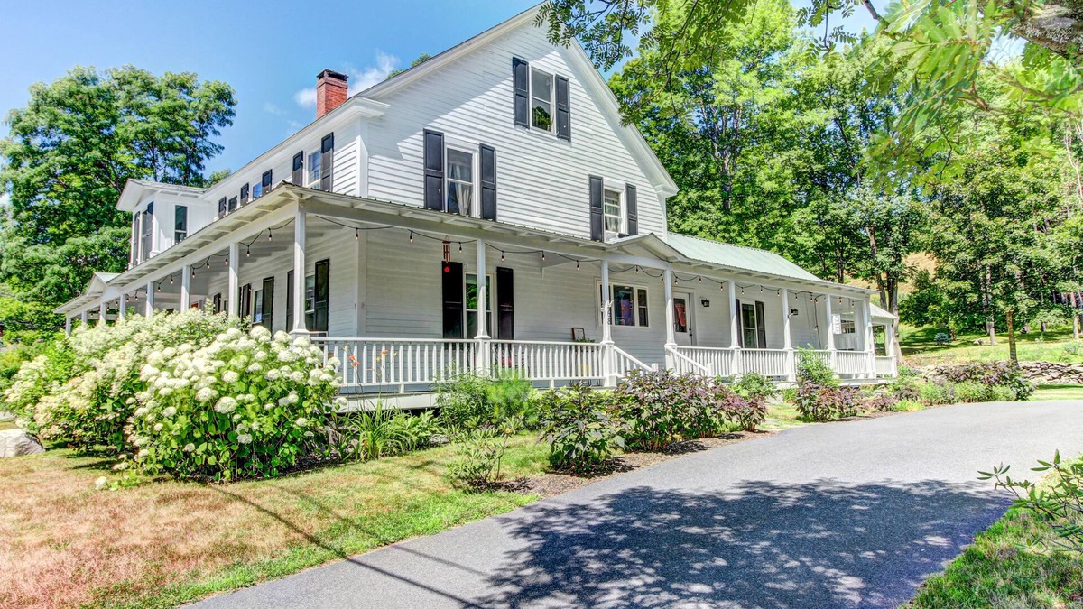 Williamsville House | New! A Lovely VT Home with a Hot Tub, Near Rock River and Skiing