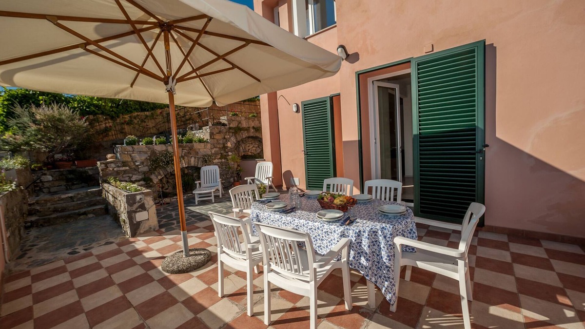 Chiavari Apartment | NEW! A TERRACE overlooking the sea, facing PORTOFINO, 30 minutes from the FIVE LANDS