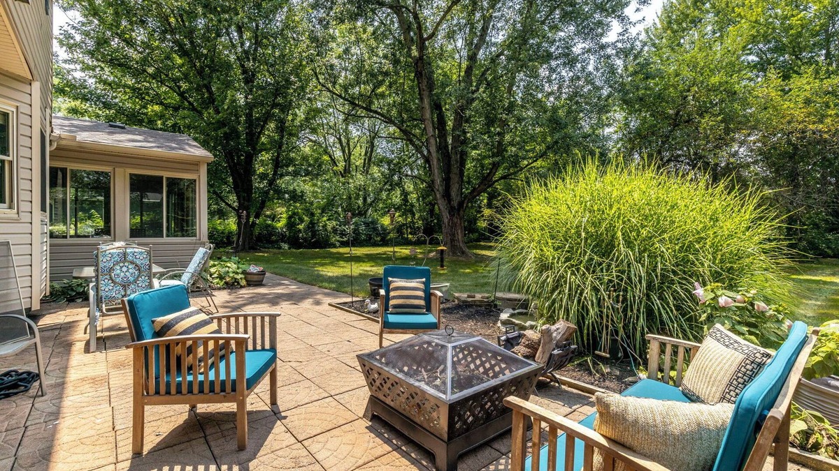 New Albany House | ★ New Albany Family Friendly ★ King Bed Suite