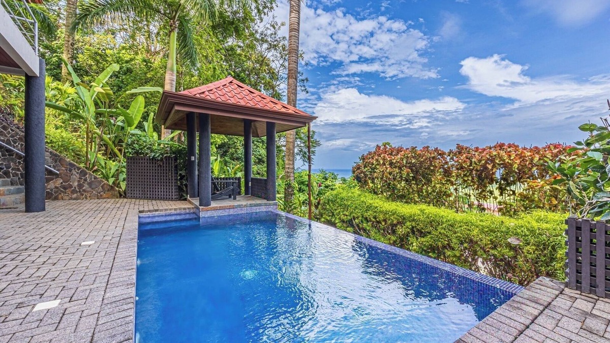 Hatillo Villa | New!-All Suite House & Killer Views. On-site Staff-Gated Community-Paved Road