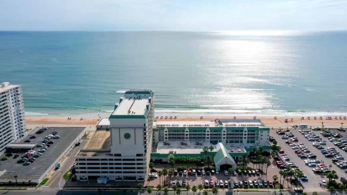 Ortona Park Apartment | NEW Amazing Ocean Front Studio in Daytona Beach!