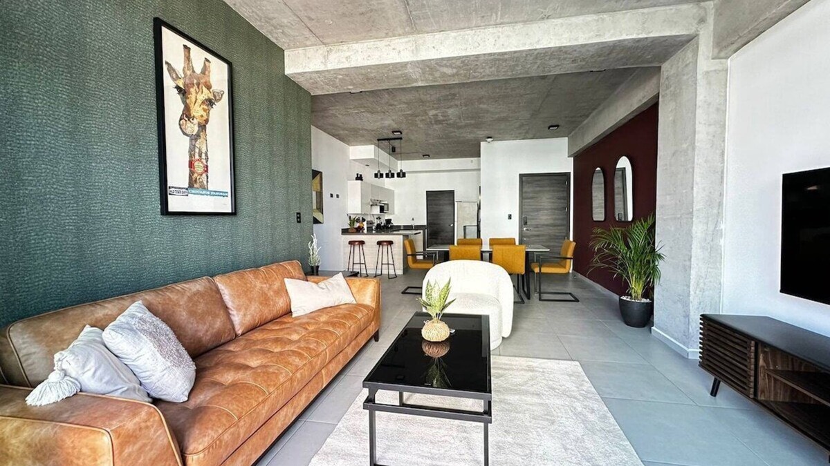 El Palmar Apartment | NEW! Amazing Spacious 3-bedroom Apartment in Santa Elena with Great Amenities!