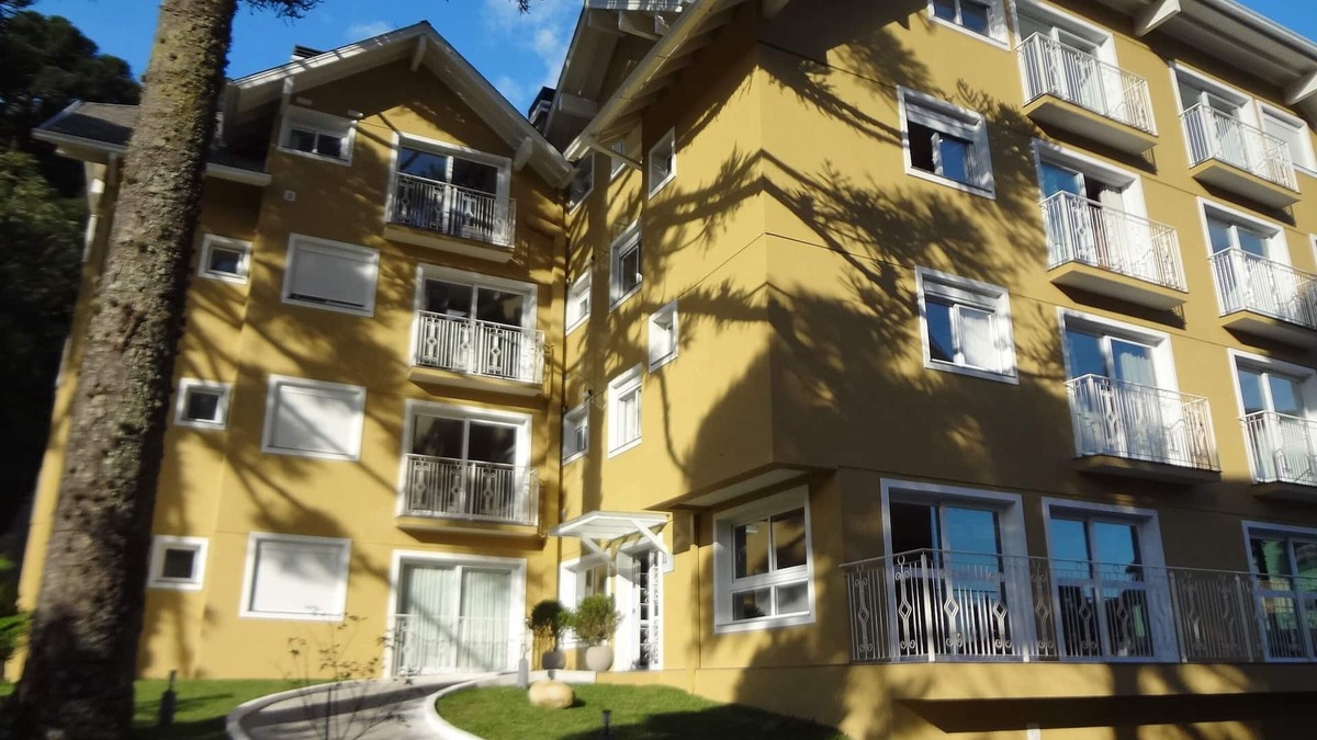 Vila Suica Apartment | NEW AND EXCELLENT 2D COMPLETE FOR 10 PEOPLE IN THE CENTER IN BORGES.