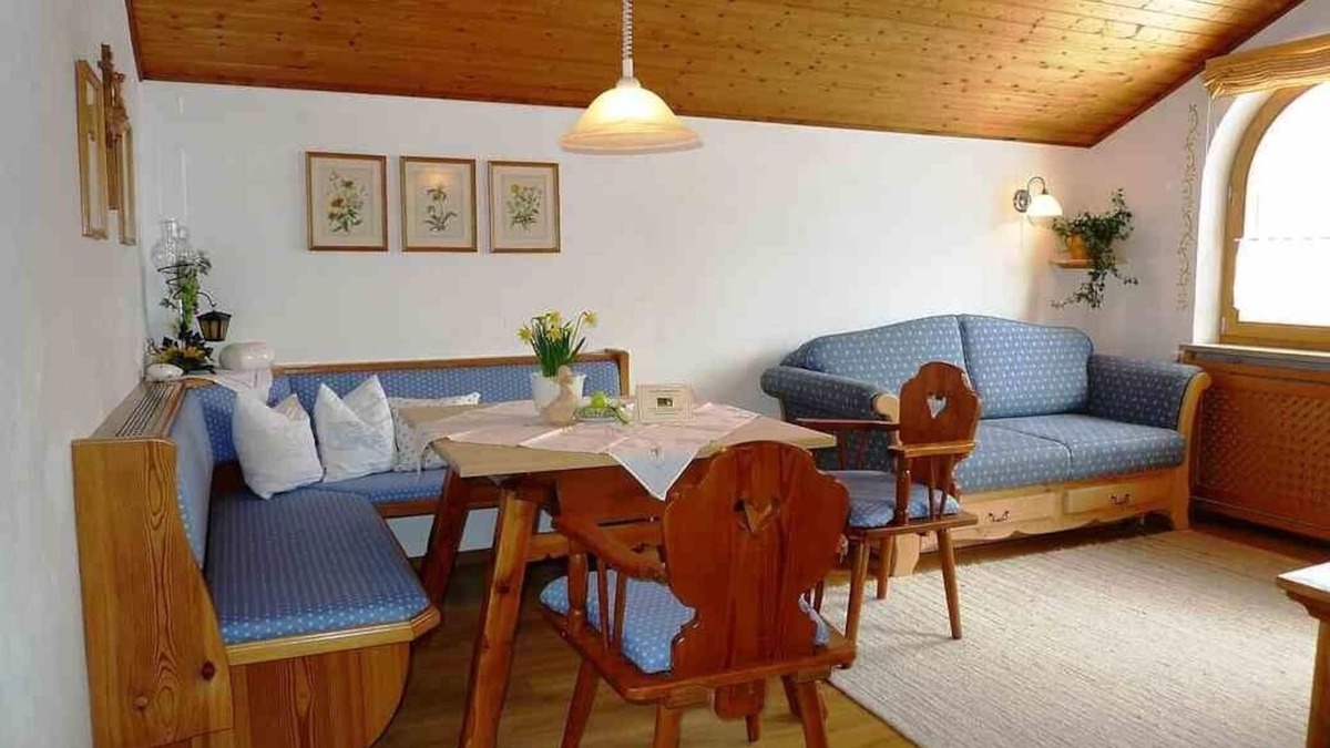 Weissbach an der Alpenstrasse House | New apartment 40m², shower/toilet, quiet location, hiking trails from the house