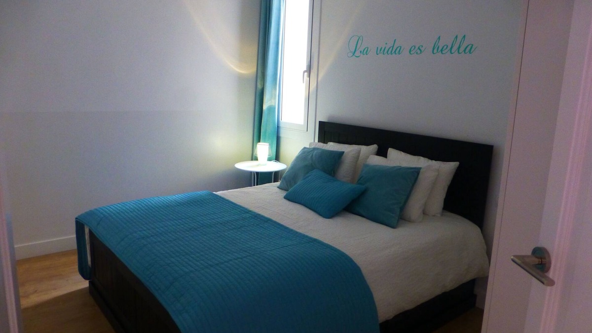 el Fort Pienc Condo | New apartment, 6 pers, free WiFi, Sagrada Familia