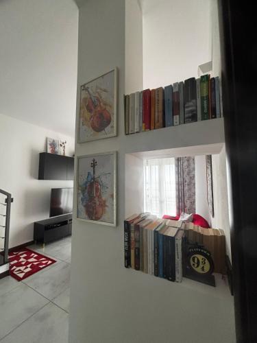 Cremona Apartment | New Apartment a Stone's Throw from the Fair