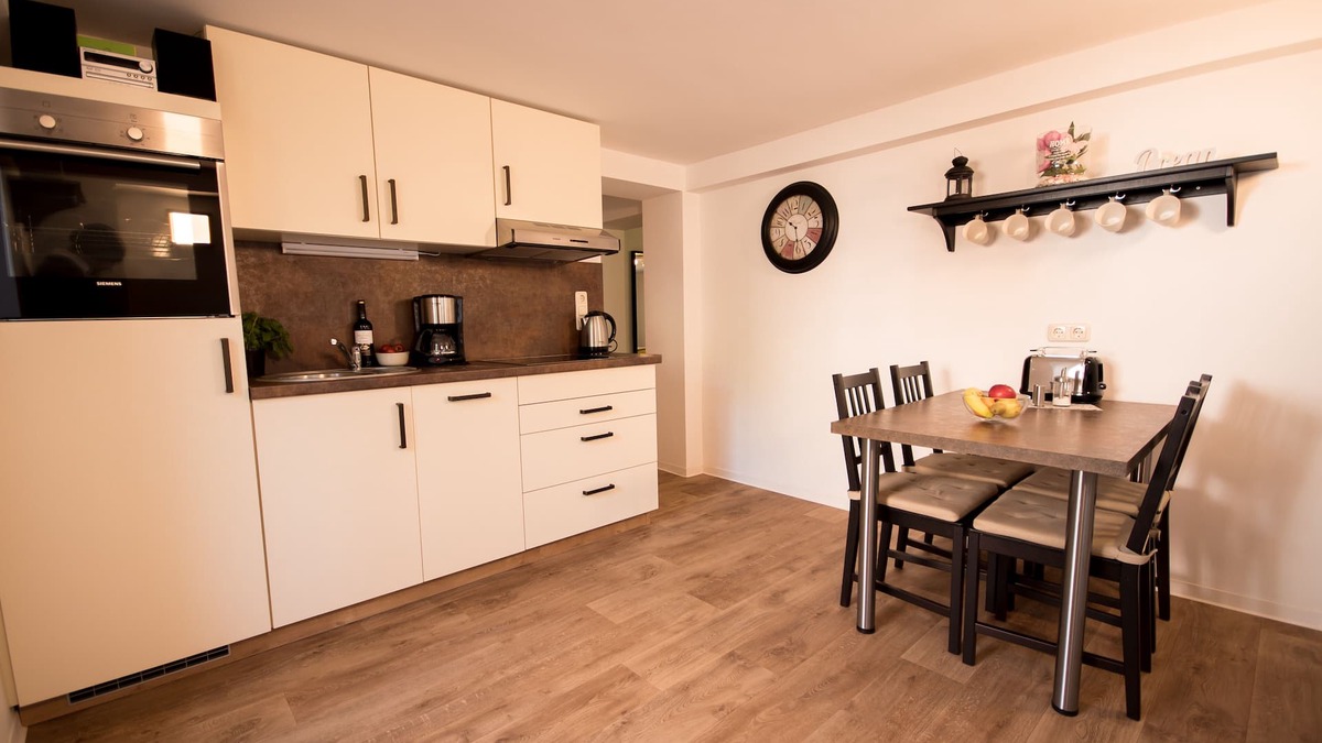 Vogelsang-Warsin Apartment | NEW apartment just 8 minutes to the beach, in the midst of a idyllic garden