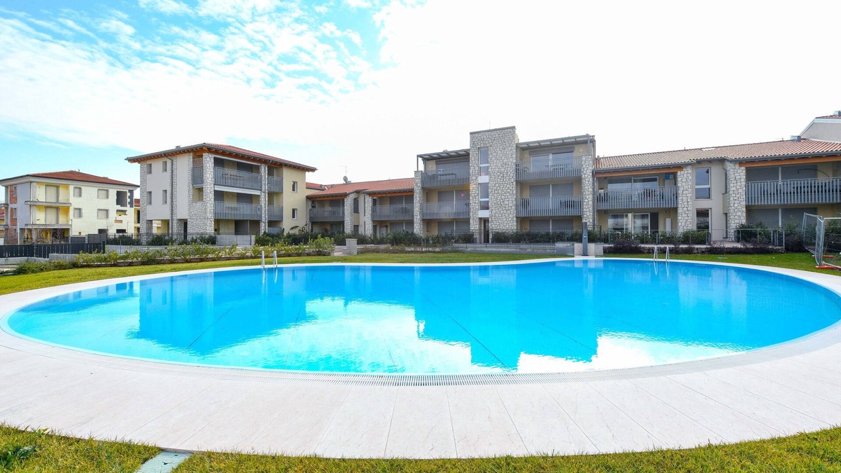 Montioni Apartment | New apartment in residence with swimming pool 10 minutes from Gardaland Lazise