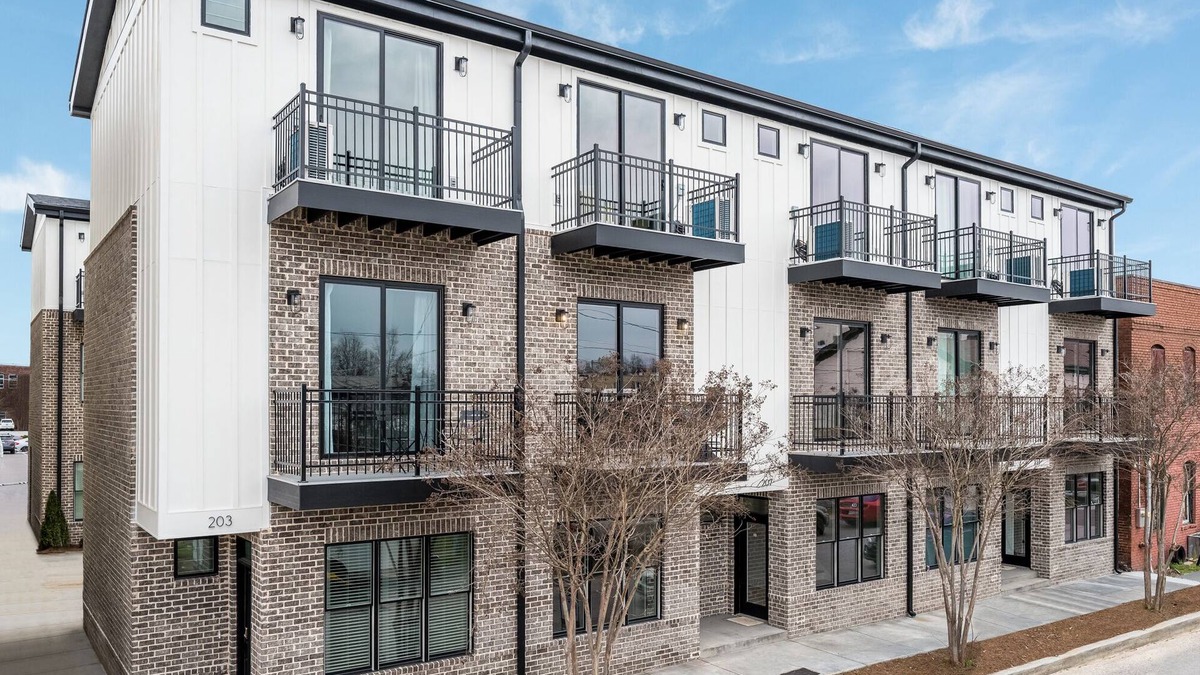Downtown Chattanooga Condo | New apartment in the heart of Southside!