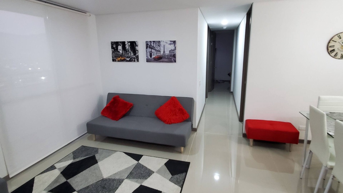 Itagui Apartment | New apartment over looking the city