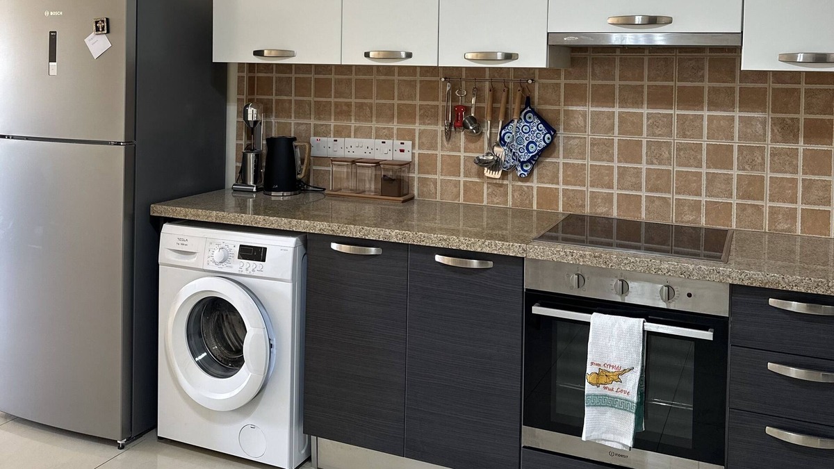 Kato Polemidia Apartment | new Apartment, Prime Location
