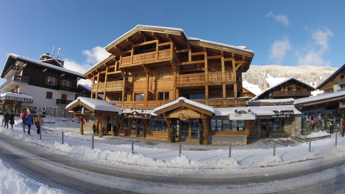 Les Gets Apartment | NEW APARTMENT - SIDE VIEW SLOPES - FOOT OF SLOPES - CENTER STATION