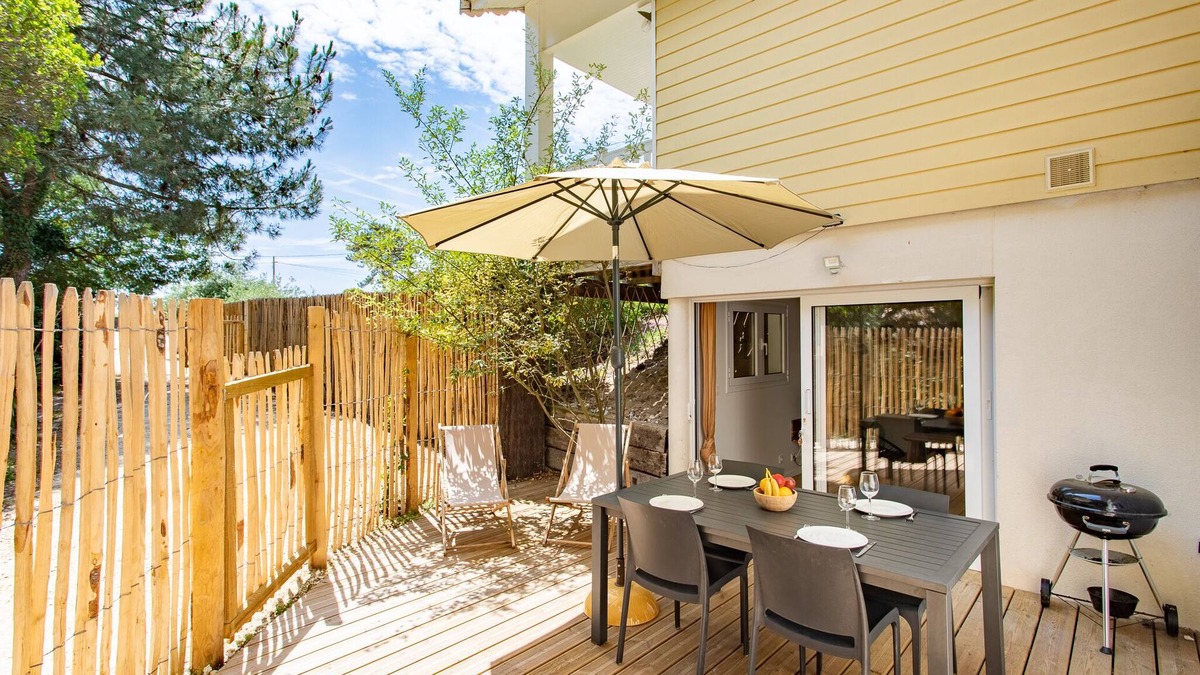 Le Canon Apartment | New Apartment with Terrace, 2min from the beach