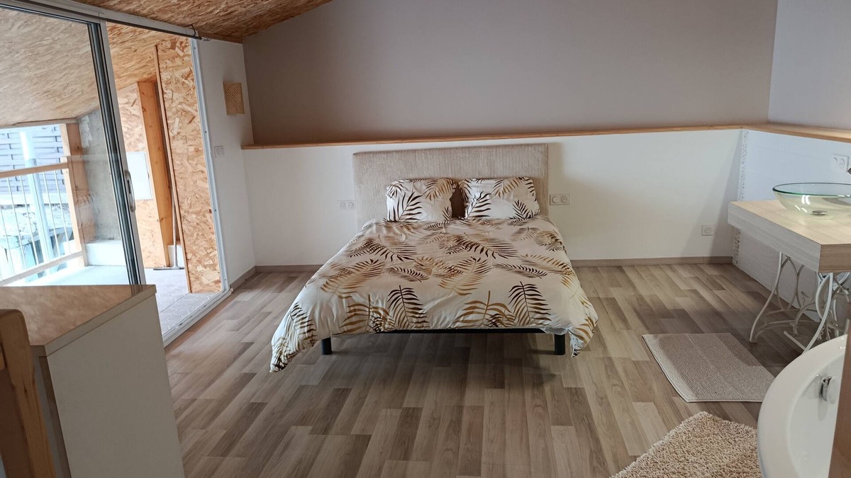 Plaisance Apartment | New apartment with electric gate. 10 min from Marciac.