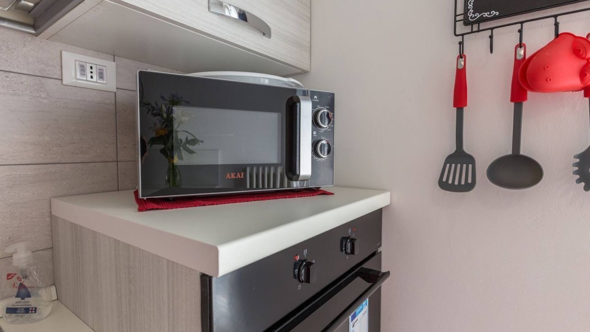 Gallaratese Apartment | NEW! Apartment X6 with WIFI, A/C, underground M1!