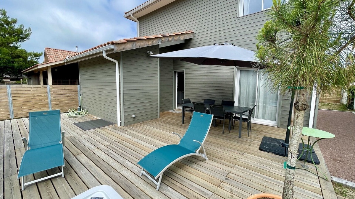 Hourtin-Plage House | New architect's house with jacuzzi a few steps from the sea